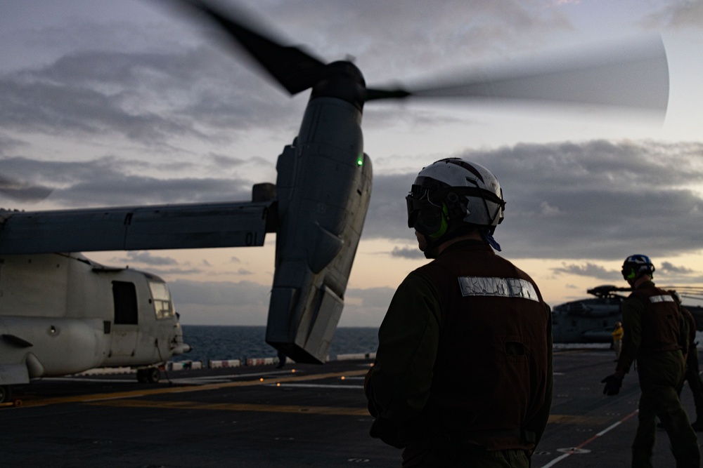 31st MEU | VMM 265 (Rein.) conducts flight operations