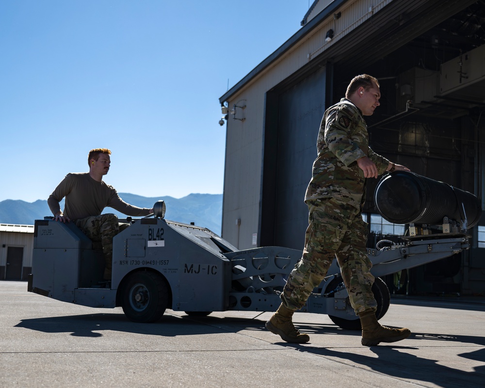 388 Weapons Squadron Hosts Loading Competition