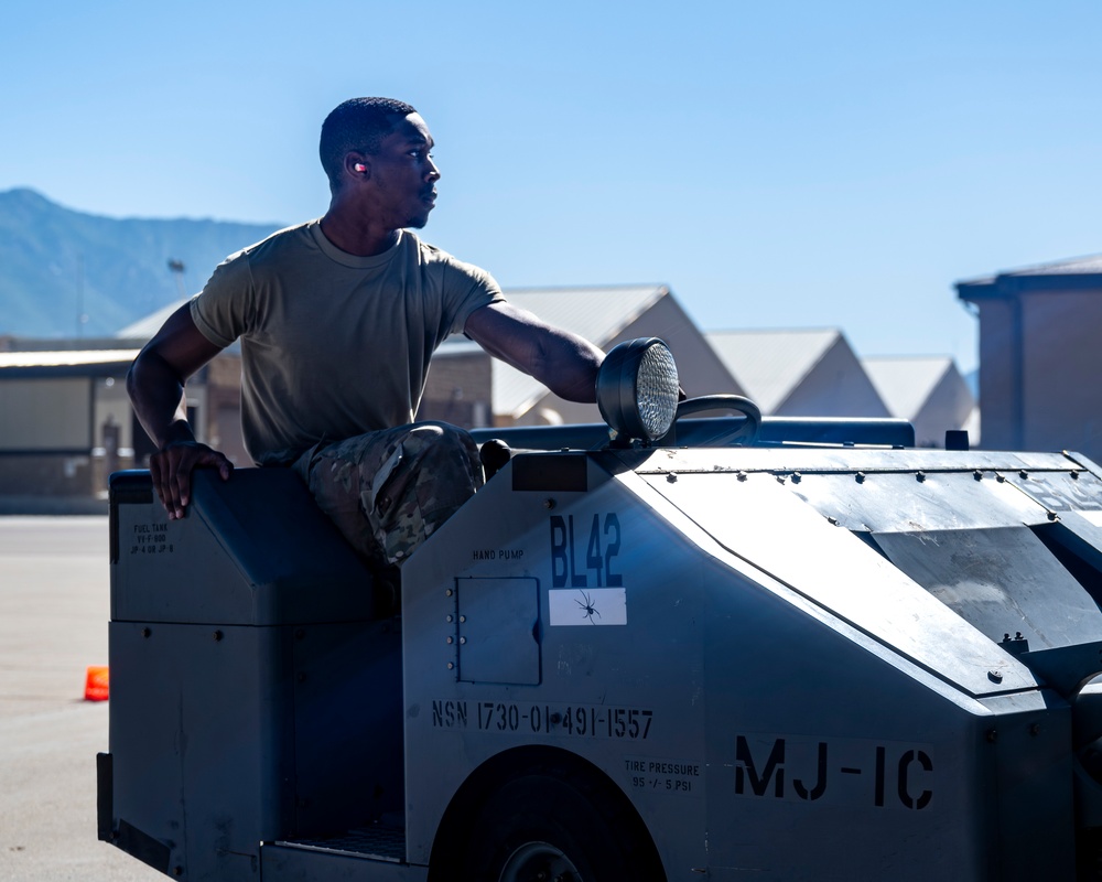 388 Weapons Squadron Hosts Loading Competition