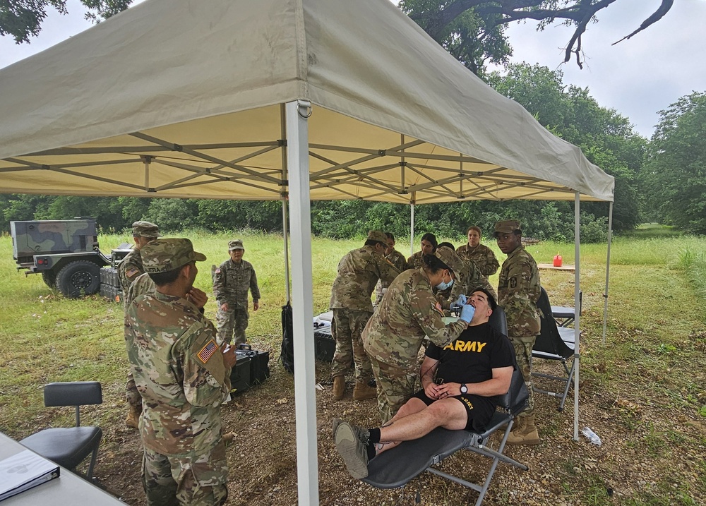 Field and Clinical Dental Operations Enhance 965th DCAS Readiness Through Hands-On Training