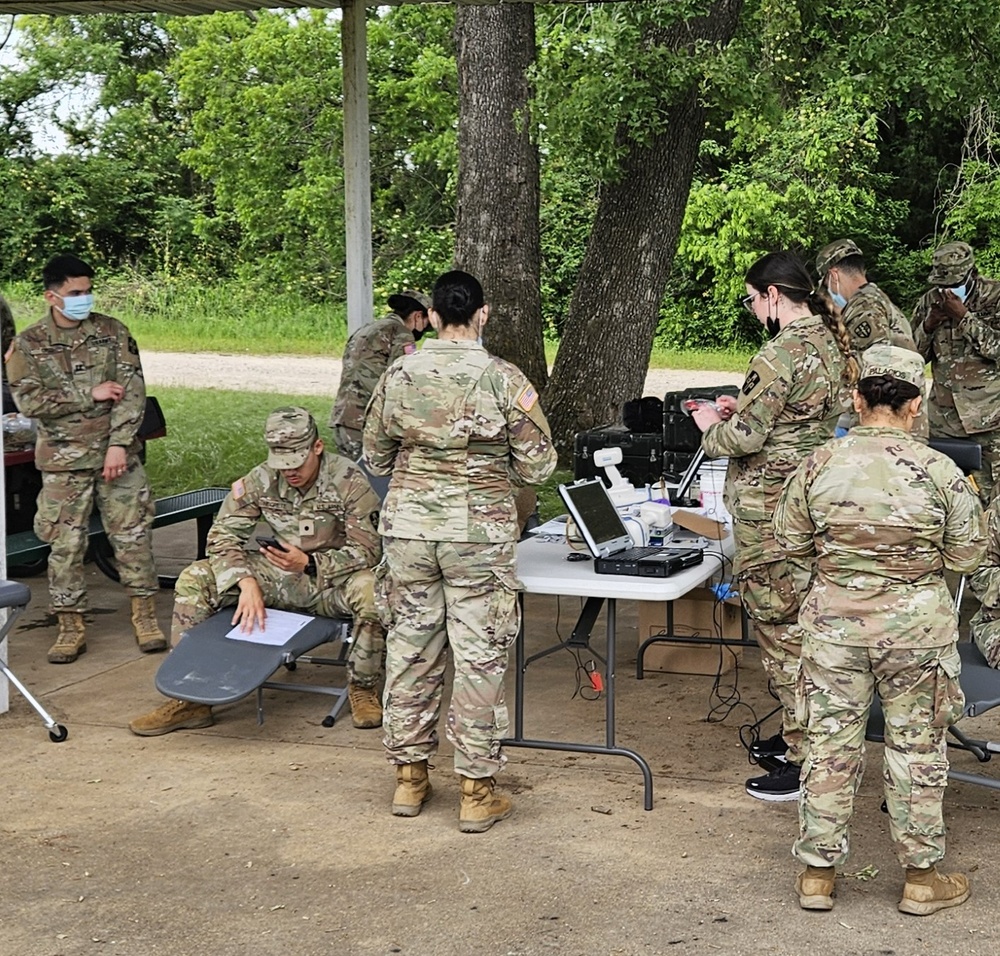 Field and Clinical Dental Operations Enhance 965th DCAS Readiness Through Hands-On Training