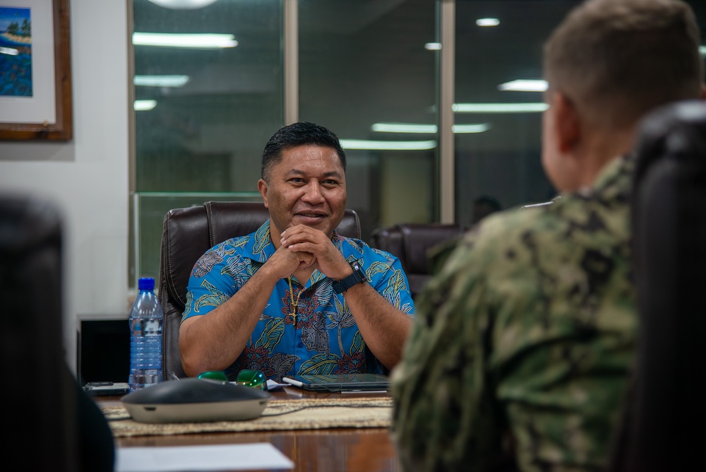 Joint Task Force-Micronesia visits RMI