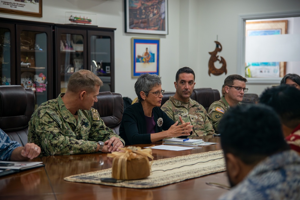 Joint Task Force-Micronesia visits RMI