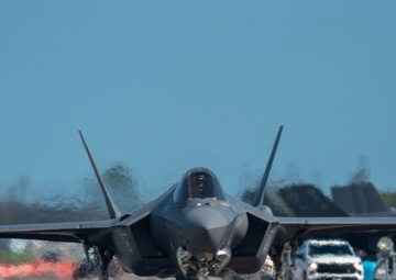 325th Fighter Wing leads the way during Red Flag-Alaska 25-3