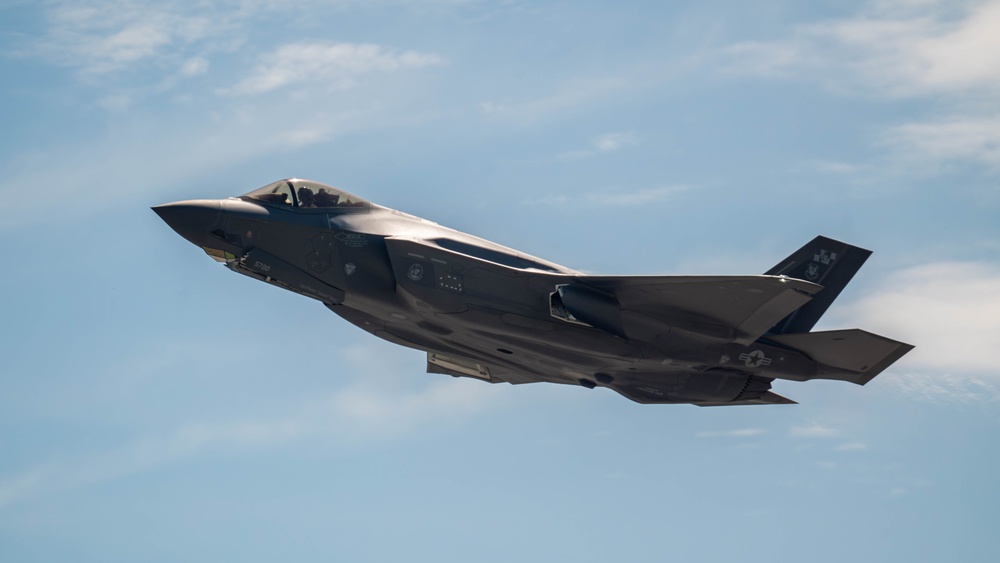 325th Fighter Wing leads the way during Red Flag-Alaska 25-3