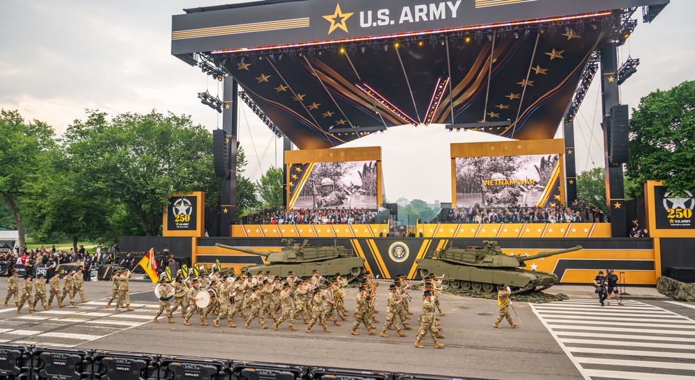 Army’s 250th Birthday Parade Pass in Review