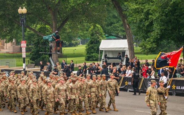 Army’s 250th Birthday Parade Pass in Review