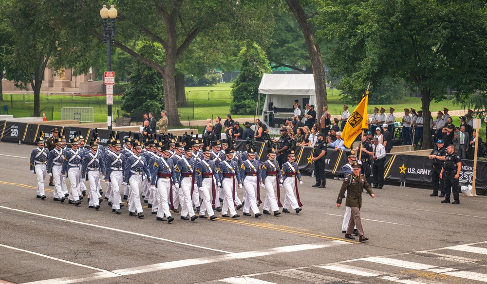 Army’s 250th Birthday Parade Pass in Review