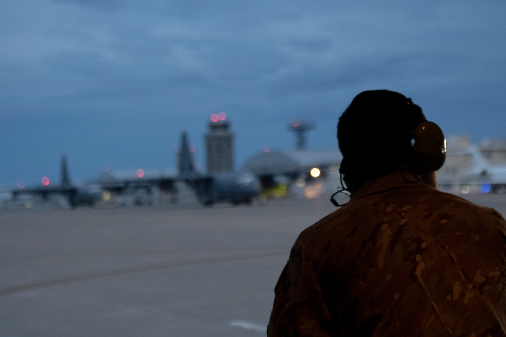 353 SOW conducts Tilt-Rotor Air-to-Air Refueling in support of REFORPAC 25