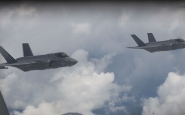 VMGR-153 trains in Idaho