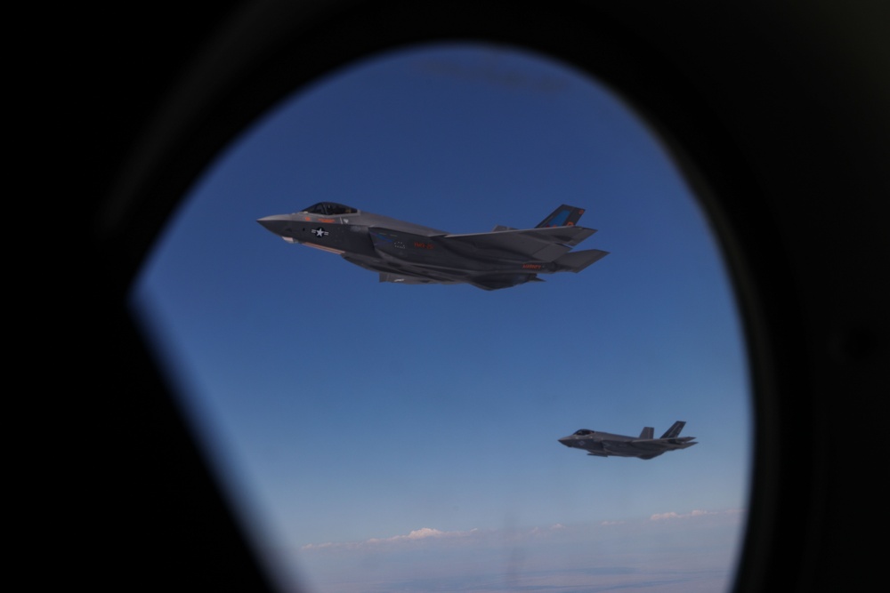 VMGR-153 trains in Idaho