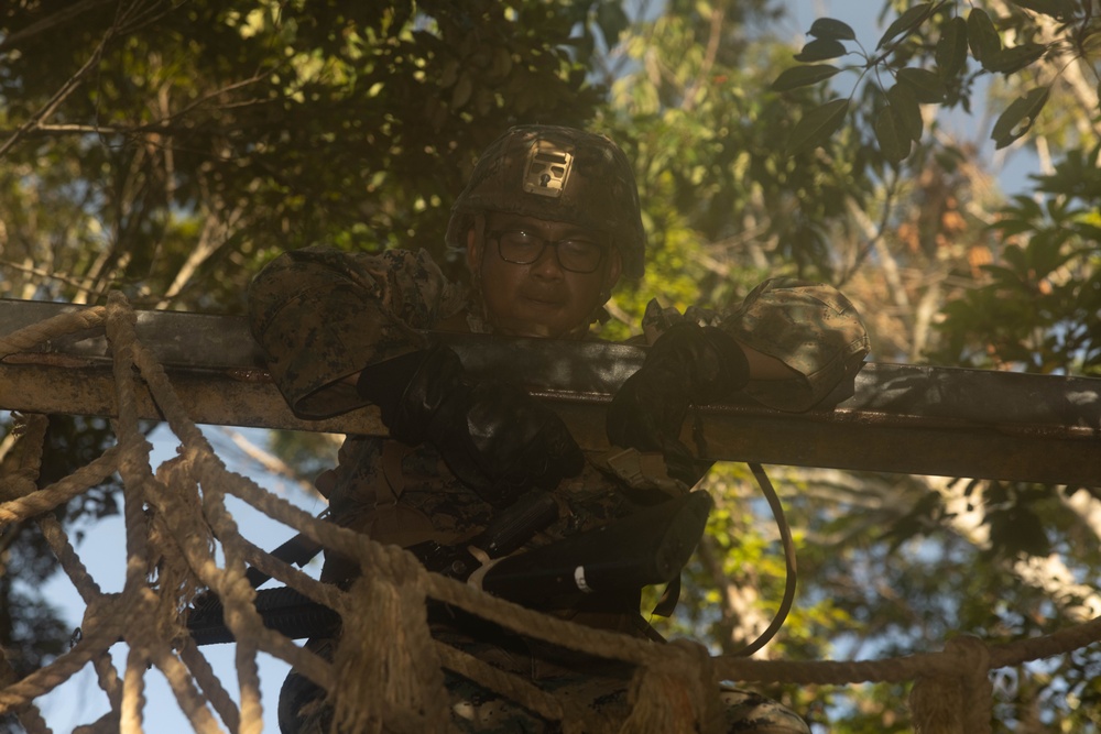 U.S. Marines with CLR-37 Conduct Basic Jungle Skills Course