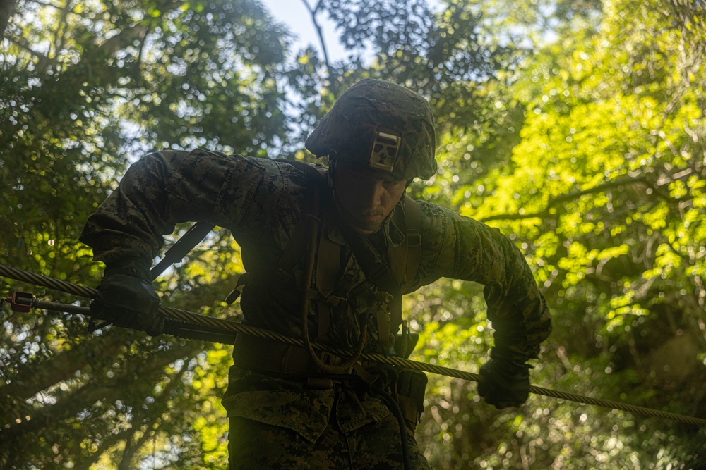 U.S. Marines with CLR-37 Conduct Basic Jungle Skills Course