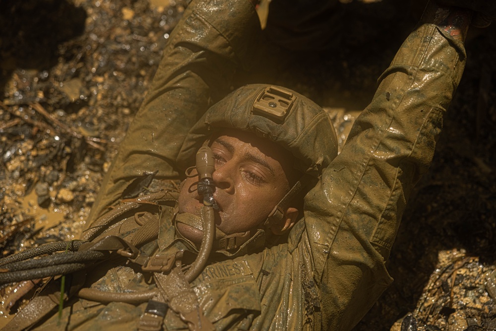 U.S. Marines with CLR-37 Conduct Basic Jungle Skills Course