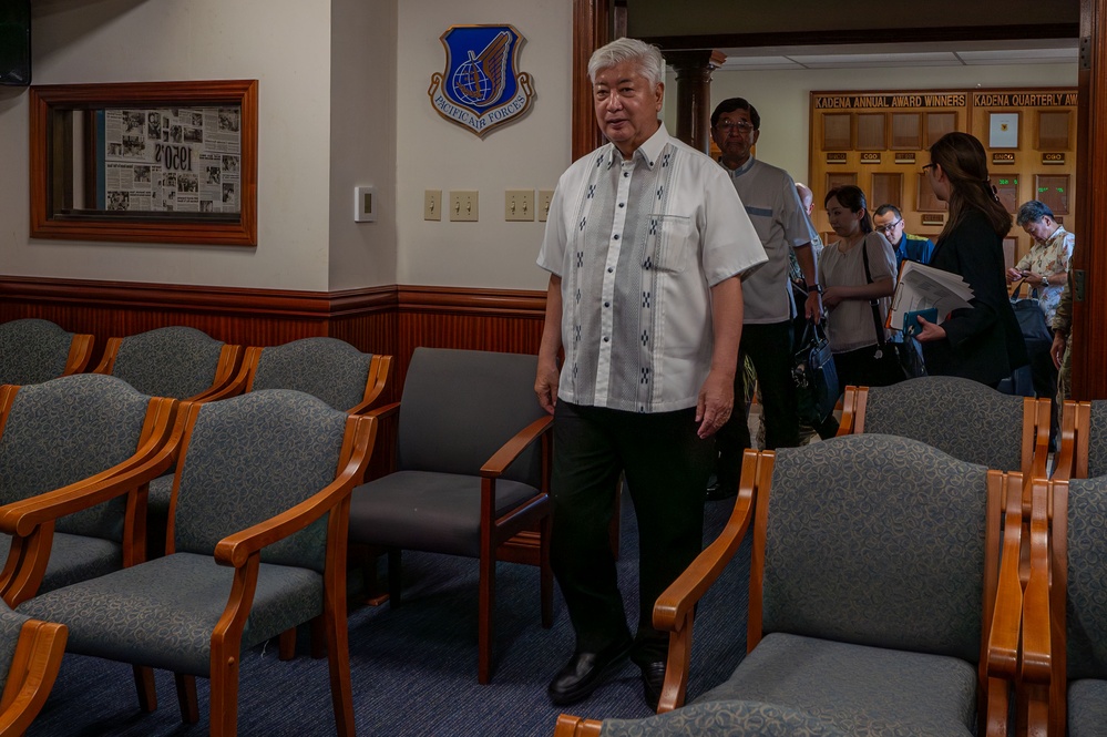 Defense Minister of Japan visits Kadena