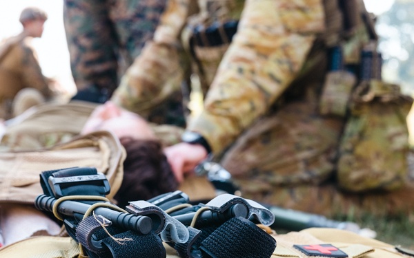 MRF-D 25.3: Sailors, Marines, Australian Army Medics conduct TCCC Training