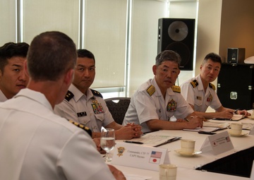 U.S. 7th Fleet Task Force Commanders meet with JSDF ARDB and Amphibious and Mine Warfare Force Commanders