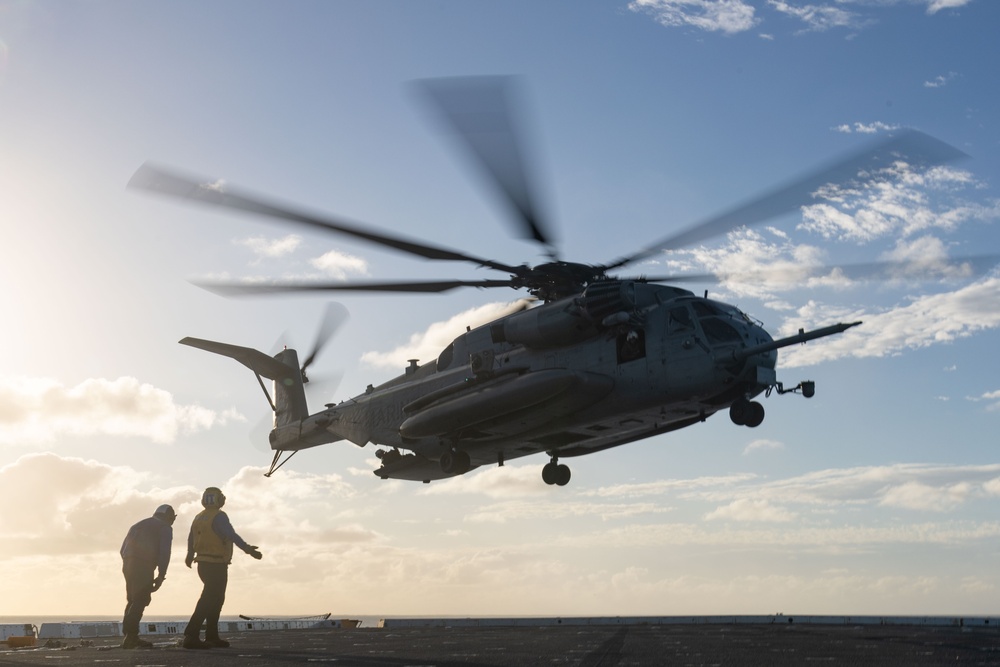 31st MEU | Flight Operations Aboard USS San Diego