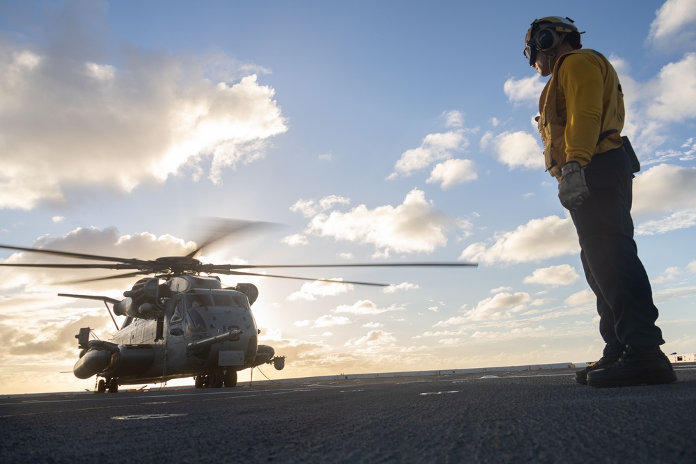 31st MEU | Flight Operations Aboard USS San Diego