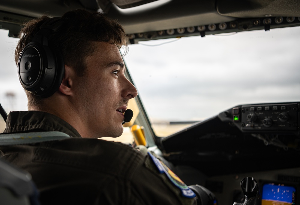 100th ARW prepares to refuel
