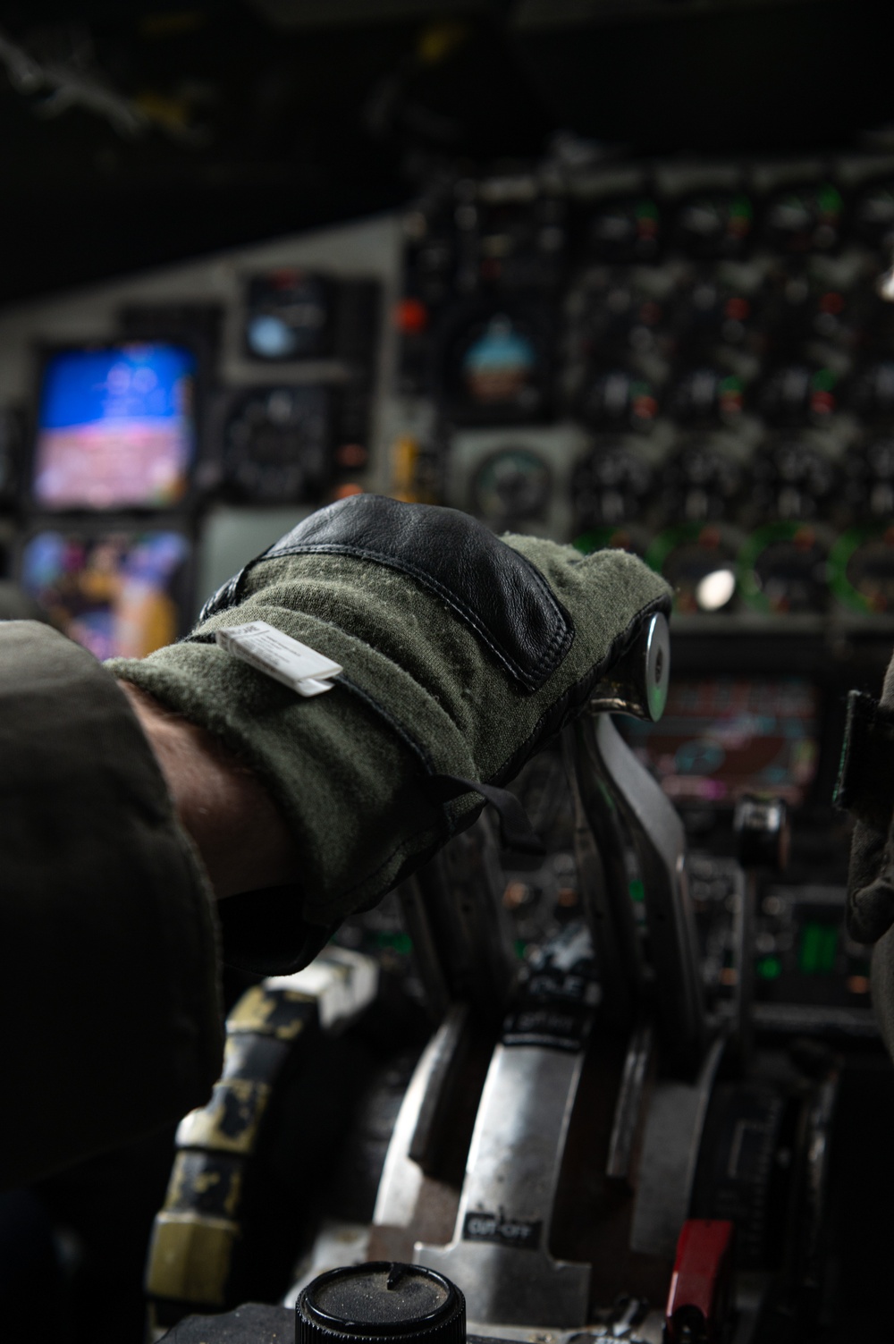 100th ARW prepares to refuel