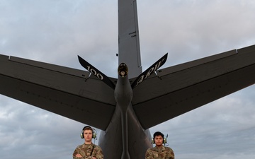 100th ARW prepares to refuel