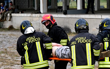 U.S. and Italian air forces conduct MARE with local first responders
