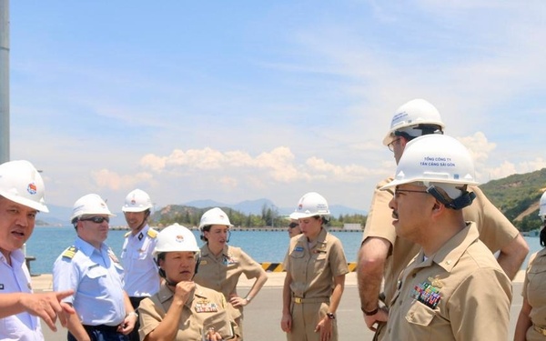 C7F FAOs Afloat: Reserve and Active Force Integration in the Age of Strategic  Competition