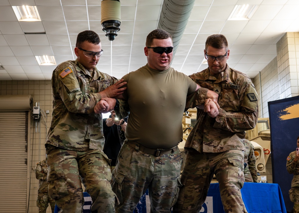 Ark. Guardsmen Conduct Taser Training