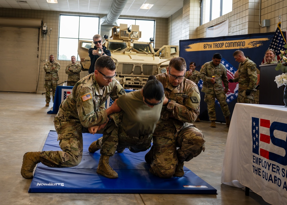 Ark. Guardsmen Conduct Taser Training