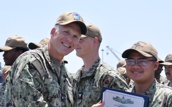 CSG 9 Visits USS Chosin