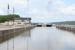 Corps of Engineers hosts Lock and Dam 2 open house