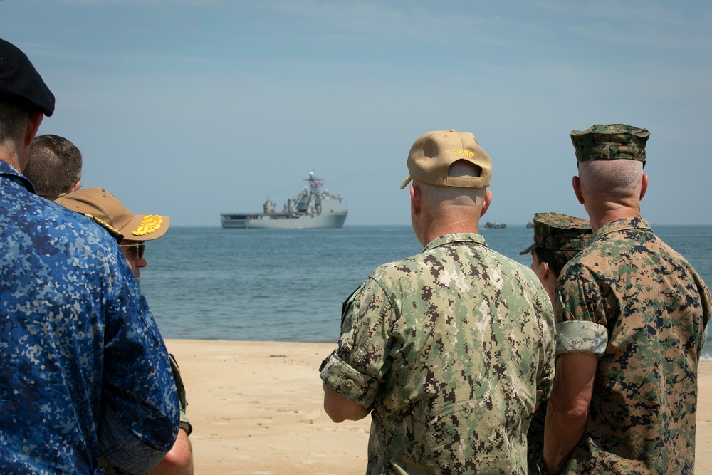 ACNO Adm. Jim Kilby, CMC Gen. Eric Smith Observe Amphibious Assault Demonstration During Atlantic Alliance 2025