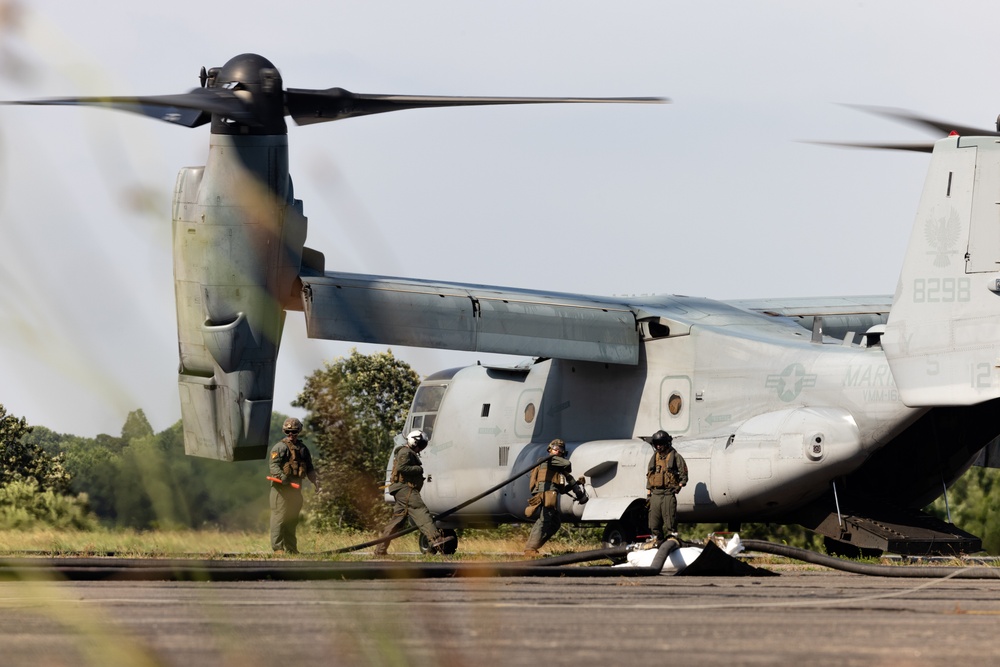 U.S. Marines with MWSS-273 and VMM-162 refuel MV-22B Ospreys at Wallops Island