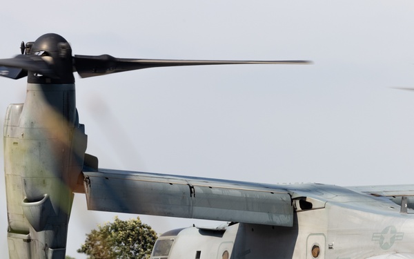 U.S. Marines with MWSS-273 and VMM-162 refuel MV-22B Ospreys at Wallops Island