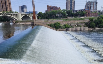 Corps of Engineers hosts Upper Saint Anthony Falls Lock and Dam open house