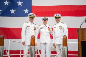 Command of Navy’s largest destroyer squadron changes hands in Japan