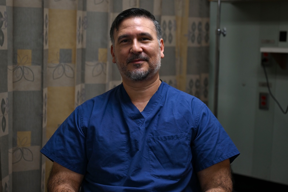 Panamanian and U.S. medical experts change lives aboard the USNS Comfort