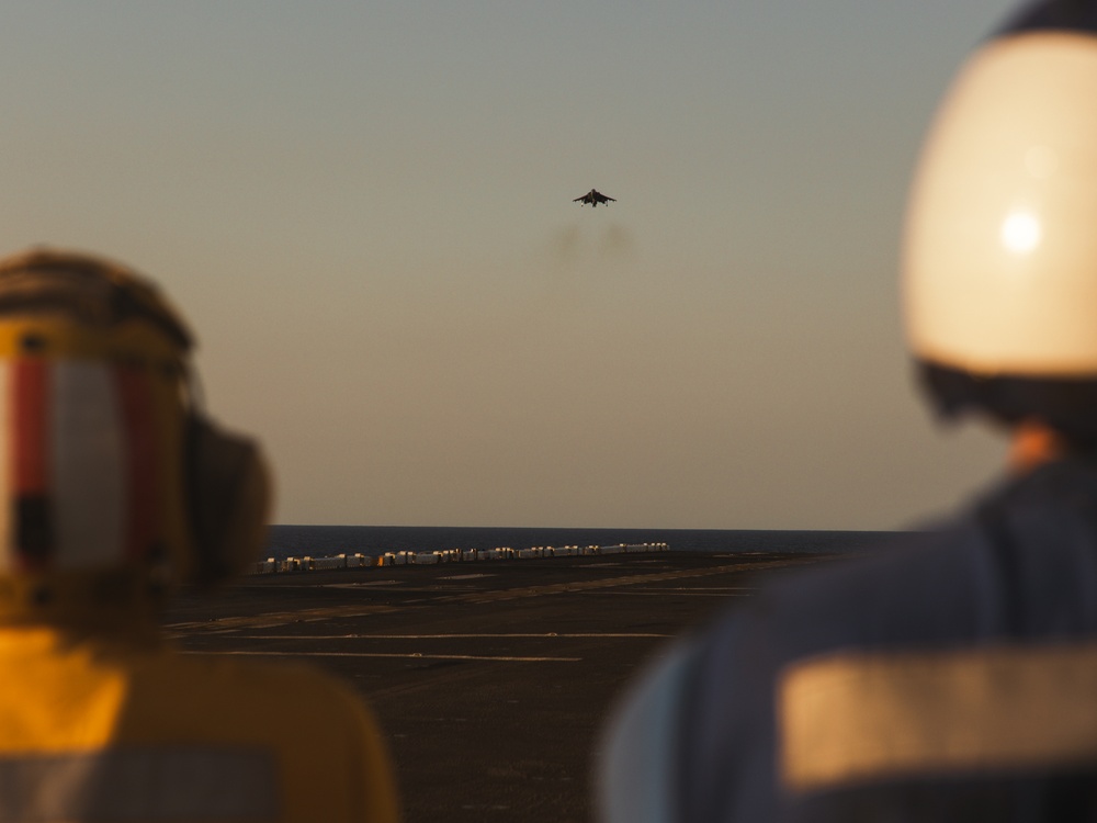 22nd MEU(SOC) | AV-8B Harriers Execute Alternative Landings During COMPTUEX
