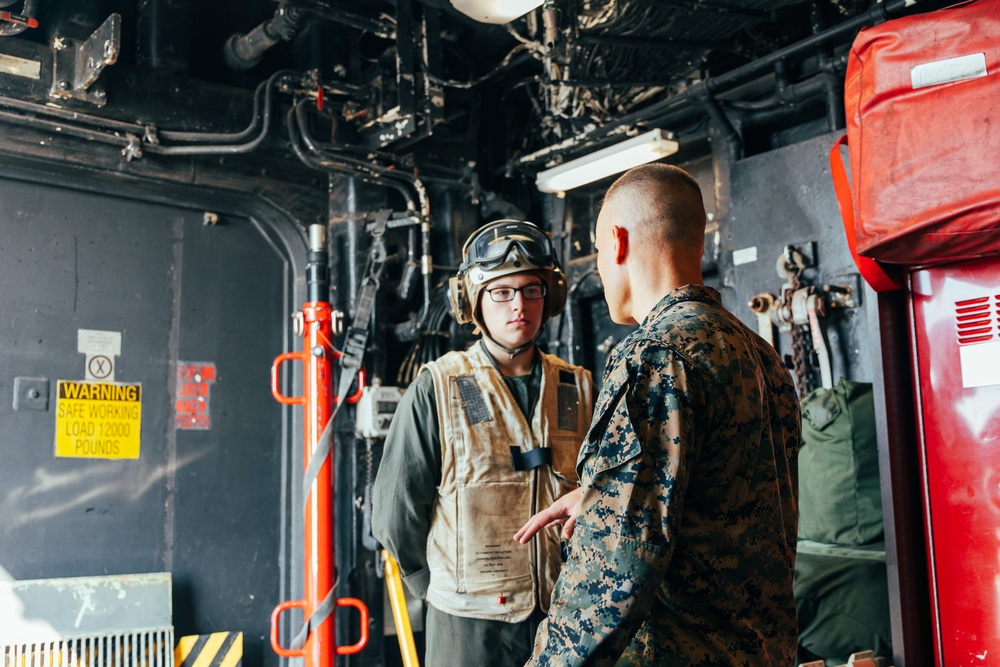 22nd MEU (SOC) | Brigadier General Lively Visits USS Iwo Jima