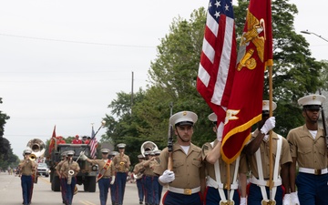 Marine Forces Reserve Band Midwest Parade and Shows