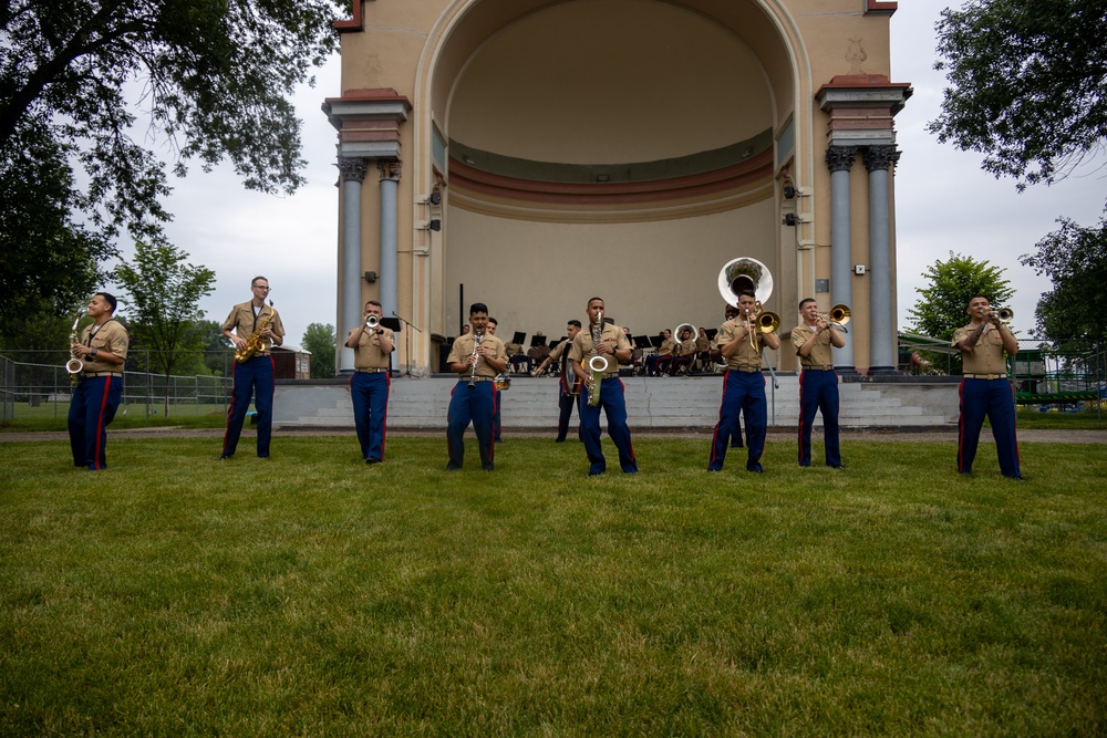 DVIDS Images Marine Forces - 1000w Q95 