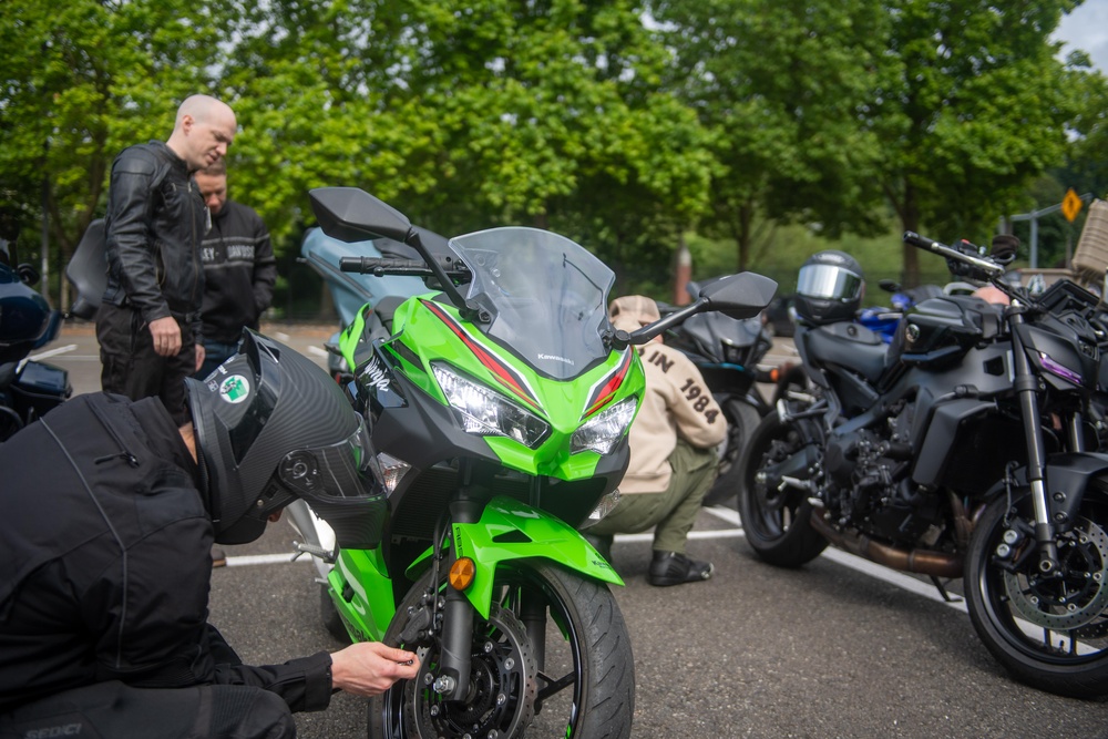 Ronald Reagan Sailors Preform Safety Inspection For Command Motorcycle Ride