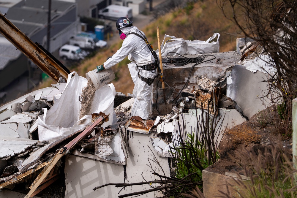 USACE supports Wildfire Debris Removal in Southern California