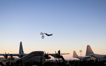Monster Knockout!: MCAS Miramar hosts a UFC watch party at the Raiders hangar