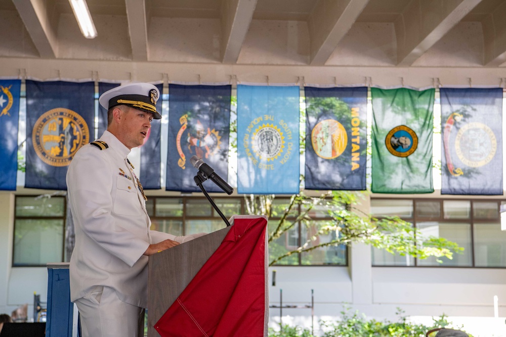 Cmdr. Lail Assumes Command of Submarine Readiness Squadron 31