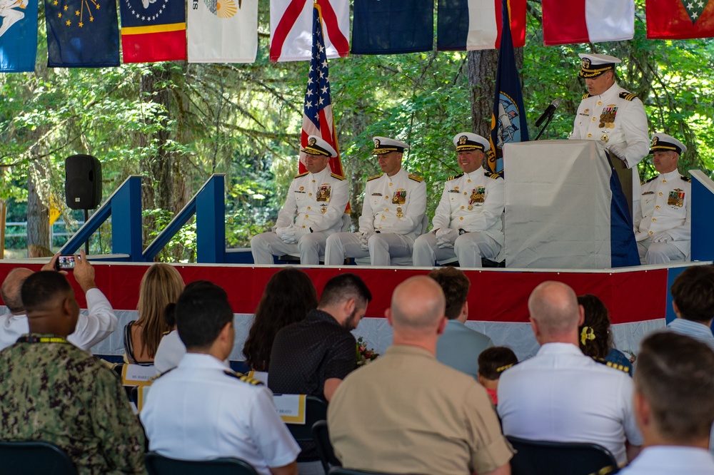 Cmdr. Lail Assumes Command of Submarine Readiness Squadron 31