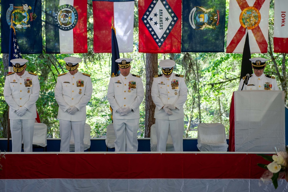 Cmdr. Lail Assumes Command of Submarine Readiness Squadron 31