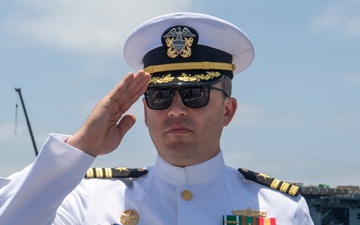 USS Pearl Harbor Changes Command