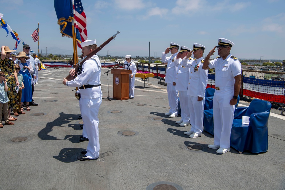 USS Pearl Harbor Changes Command